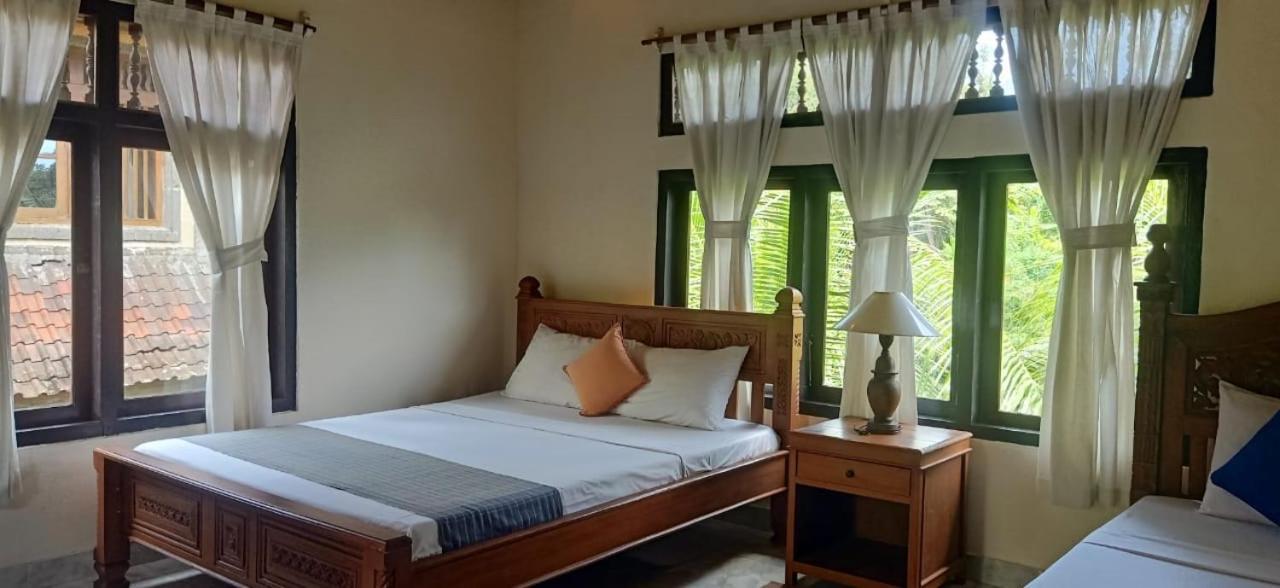 Family Guest House Ubud  Bagian luar foto
